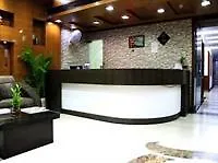 ホテル Oyo Premium Sector 14 Delhi Road グルガウン