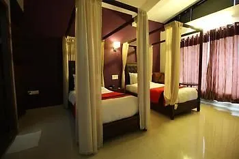 ホテル Oyo Premium Sector 14 Delhi Road グルガウン