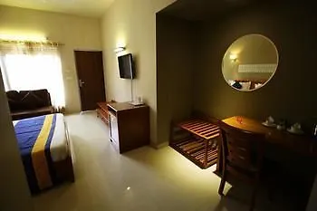 ホテル Oyo Premium Sector 14 Delhi Road グルガウン 3*,  インド